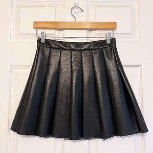 Aritzia, Sunday Best, 15" Mini Skirt, Vegan Leather, Black